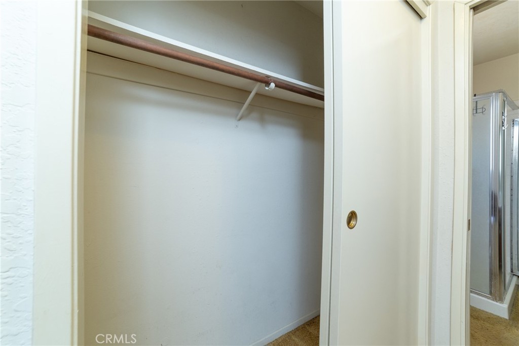 https://media.crmls.org/medias/d2b72d80-0fc1-4c2a-aadb-d8665f600108.jpg?preset=X-Large