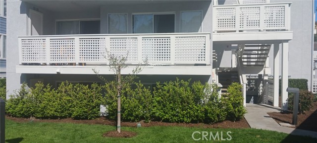 Front Image Thumbnail for CROC26057474