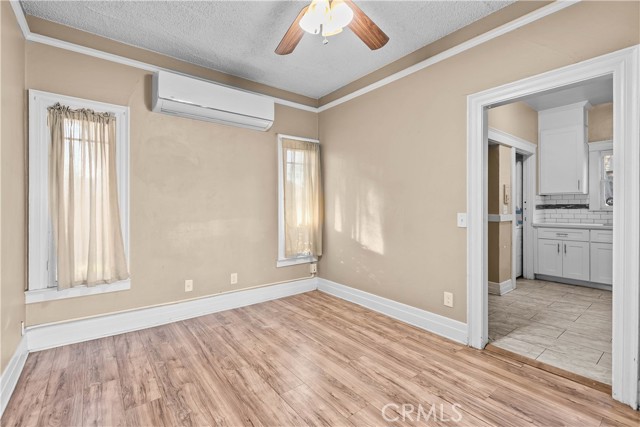 Detail Gallery Image 14 of 47 For 4473 Main, Riverside,  CA 92501 - 3 Beds | 1/1 Baths