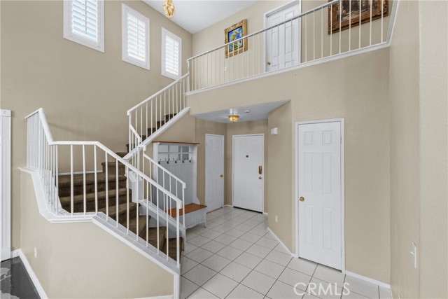 14998 Mustang Lane, Fontana CA: https://media.crmls.org/medias/d2b8dcfa-4b14-4010-87f4-ab24b0f5a3a3.jpg