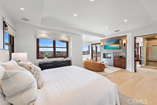 2907 Cliff Drive, Newport Beach CA: https://media.crmls.org/medias/d2b91507-5ac4-4791-8685-7ad116e36798.jpg