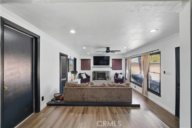 9489 Muroc Street, Bellflower CA: https://media.crmls.org/medias/d2b997c3-44eb-448d-9096-3addb3caae67.jpg