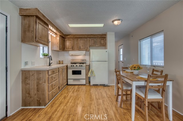 2350 250th Street, Lomita CA: https://media.crmls.org/medias/d2b99a4d-b12b-489a-a855-10c2eaca4d5c.jpg