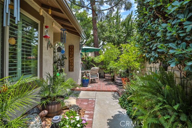 9793 Louise Way, Rancho Cucamonga CA: https://media.crmls.org/medias/d2ba48e0-fcbf-4d68-9a6d-4c11370c7580.jpg
