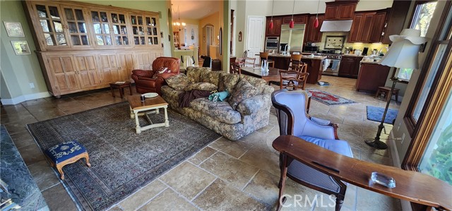 Detail Gallery Image 5 of 29 For 1961 Vineyard View, San Luis Obispo,  CA 93401 - 3 Beds | 3 Baths