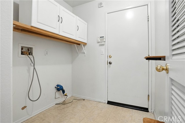 Detail Gallery Image 17 of 43 For 29193 Sunswept Dr, Lake Elsinore,  CA 92530 - 3 Beds | 2 Baths