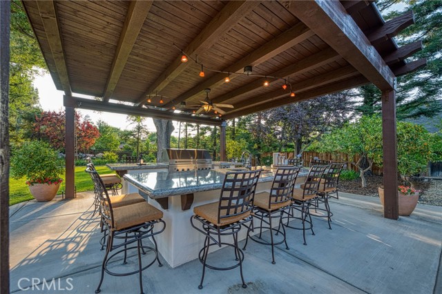 6695 N Van Ness Boulevard, Fresno CA: https://media.crmls.org/medias/d2bbb09e-6ee1-4b99-8cb1-9ee1eb58c2af.jpg