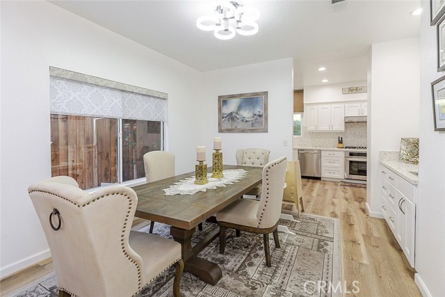 30030 Grandifloras Road, Canyon Country CA: https://media.crmls.org/medias/d2bbdbe3-5d5c-4304-8f47-5c129612b68c.jpg