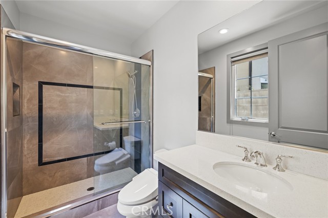 53 Thrasher, Irvine CA: https://media.crmls.org/medias/d2bbf22f-3c9a-4b93-8801-1850c309b71b.jpg