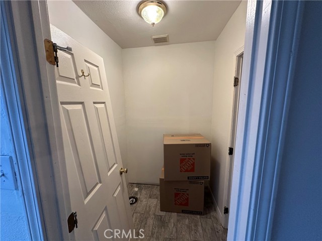 Detail Gallery Image 13 of 13 For 4056 Creed Ave, Los Angeles,  CA 90008 - – Beds | – Baths