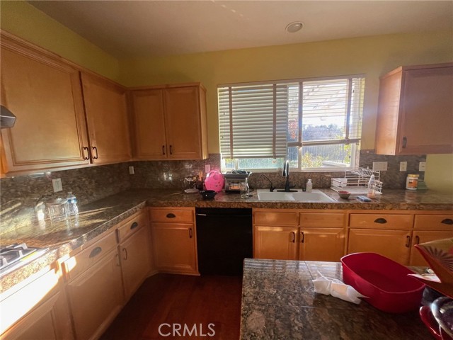 Detail Gallery Image 6 of 31 For 42206 Kimberly, Murrieta,  CA 92562 - 6 Beds | 4 Baths