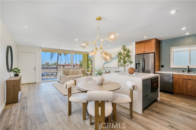 3901 E Livingston Drive, Long Beach CA: https://media.crmls.org/medias/d2be49af-ebc2-4028-9a1d-3dbcf637076c.jpg