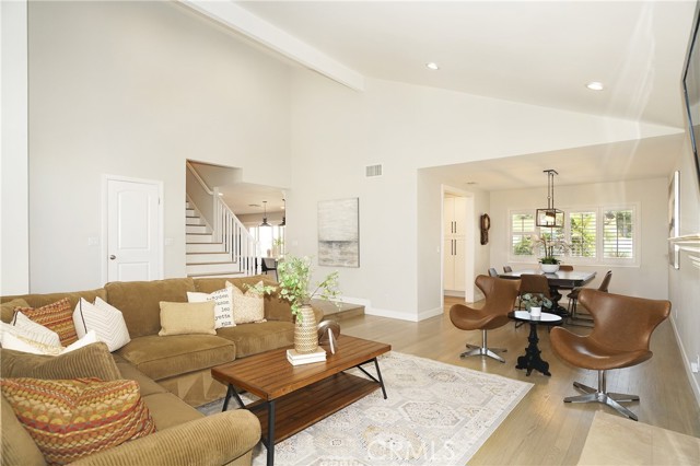 Detail Gallery Image 15 of 69 For 6494 Joshua St, Oak Park,  CA 91377 - 5 Beds | 3 Baths