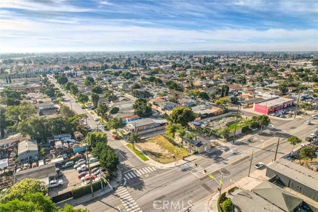 Detail Gallery Image 15 of 16 For 3314 W 5th, Santa Ana,  CA 92703 - – Beds | – Baths