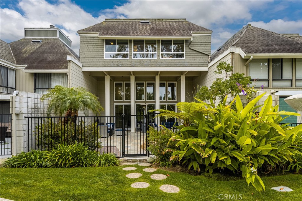 4195 Davis Cup Drive
