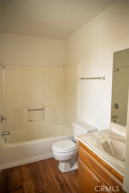 Detail Gallery Image 8 of 11 For 15744 Bear Valley Rd, Victorville,  CA 92395 - 2 Beds | 2/1 Baths