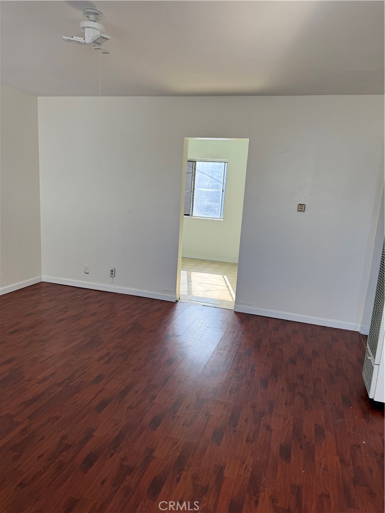 11243 S Mariposa Avenue #1
