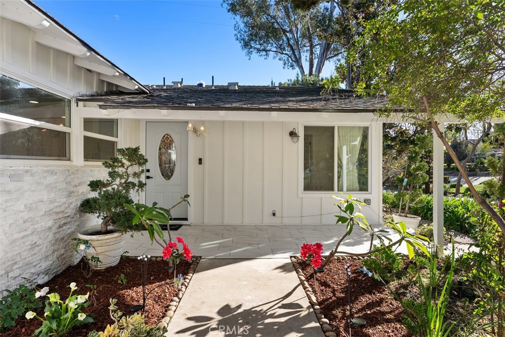 MLS #OC26007702 image #1