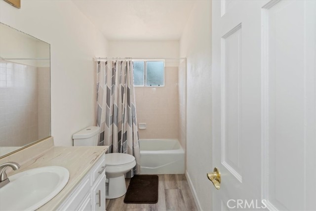 20061 Lounsberry Road, Perris CA: https://media.crmls.org/medias/d2c44c24-4b4a-41df-8a14-473f6e217222.jpg