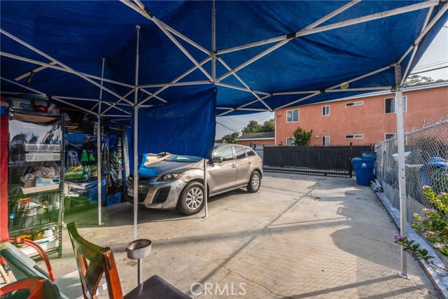 Detail Gallery Image 26 of 38 For 6118 S Main, Los Angeles,  CA 90003 - 6 Beds | 3/2 Baths