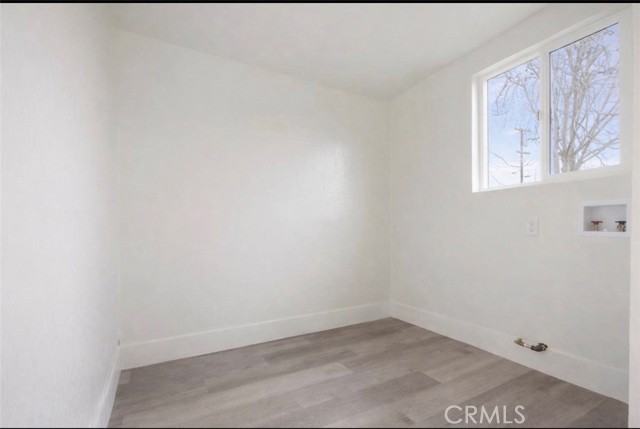 Detail Gallery Image 13 of 26 For 923 Sumner St, Bakersfield,  CA 93305 - 3 Beds | 1 Baths