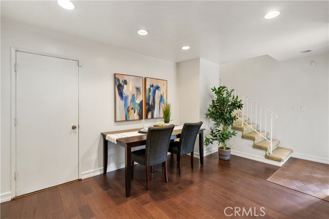 Dining nook area