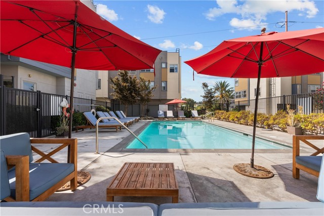 Detail Gallery Image 40 of 41 For 2753 Waverly Dr #705,  Los Angeles,  CA 90039 - 2 Beds | 3 Baths