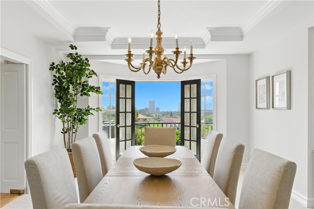 7 Belmont, Newport Beach CA: https://media.crmls.org/medias/d2c7e44a-88e8-4571-8633-e2e584d33382.jpg