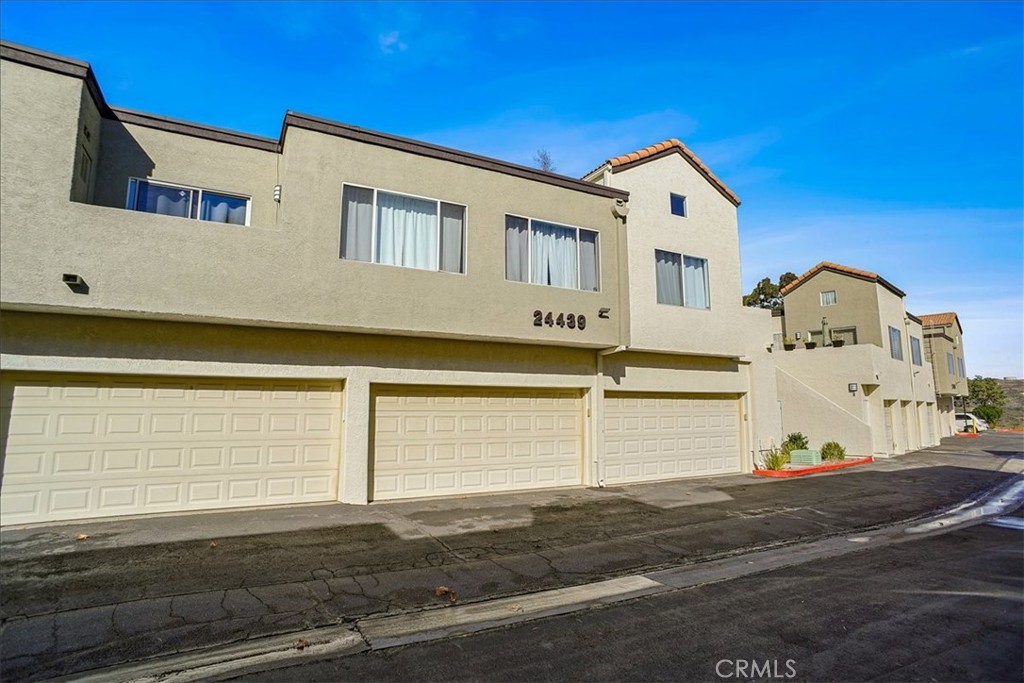 24439 Leonard Tree #102