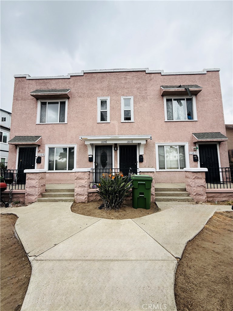 Quadruplex at 1307 W Martin Luther King Jr Boulevard