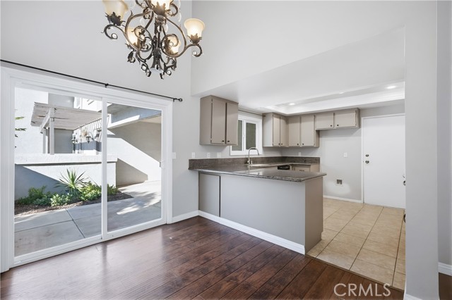 Detail Gallery Image 8 of 34 For 9896 Highland Ave a,  Rancho Cucamonga,  CA 91737 - 3 Beds | 2/1 Baths