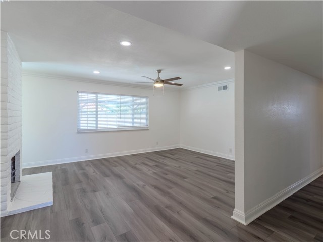 Detail Gallery Image 3 of 25 For 510 S King, Santa Ana,  CA 92704 - 3 Beds | 2 Baths