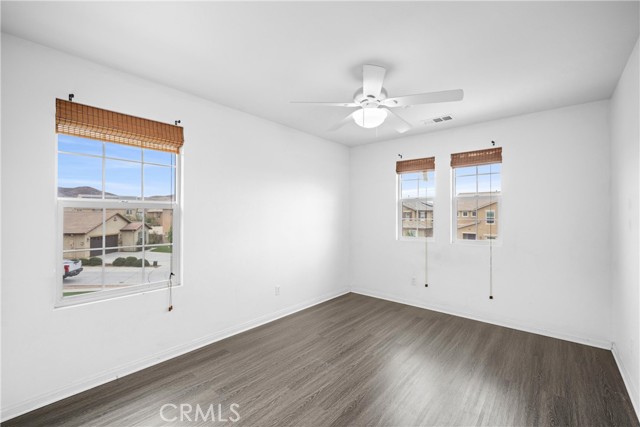 Detail Gallery Image 24 of 43 For 3405 Independence Ct, Perris,  CA 92570 - 5 Beds | 3/1 Baths