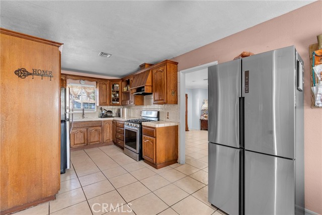 Detail Gallery Image 11 of 30 For 2596 Trudy, Pomona,  CA 91766 - 3 Beds | 1 Baths