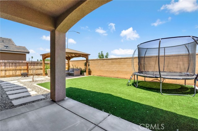 1206 Bristlecone Drive, Madera CA: https://media.crmls.org/medias/d2ca0f69-5d65-48d0-b47a-73c2091266bd.jpg
