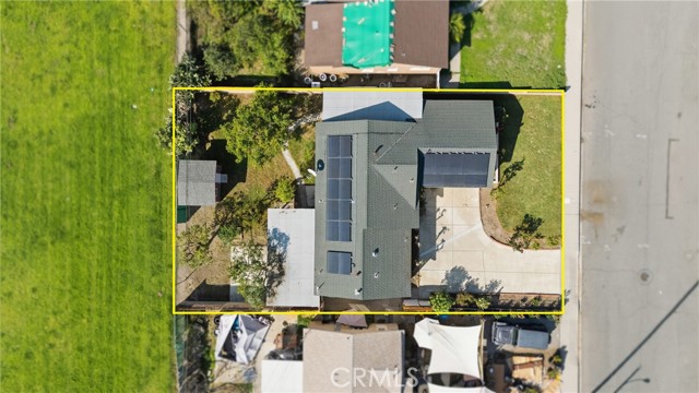 665 Hennipen, Pomona CA: https://media.crmls.org/medias/d2cafc8f-7777-4b9c-9ff3-aa3d096a149a.jpg