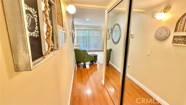 Detail Gallery Image 15 of 37 For 18350 Hatteras, Tarzana,  CA 91356 - 3 Beds | 2 Baths