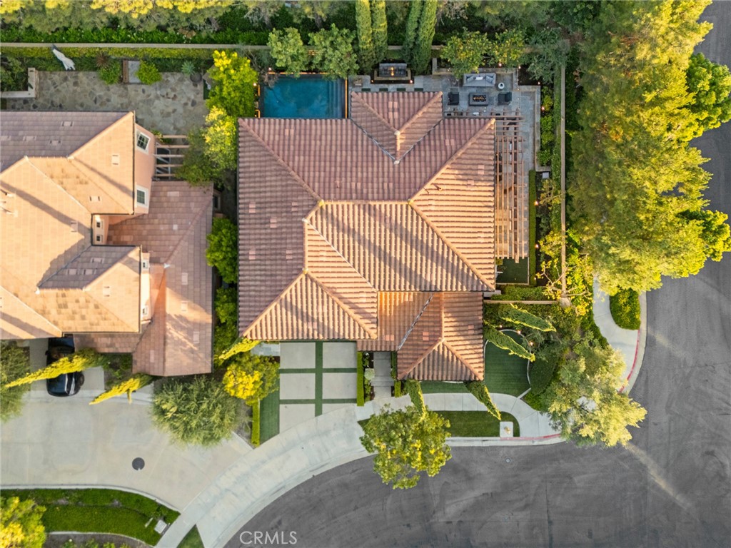 https://media.crmls.org/medias/d2cb2524-5fe1-464c-9ce5-769ee8ddd06f.jpg?preset=X-Large