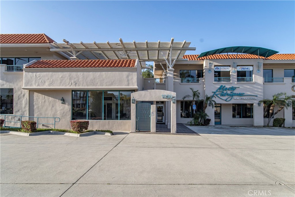1030 E Route 66 C, Glendora, CA 91740