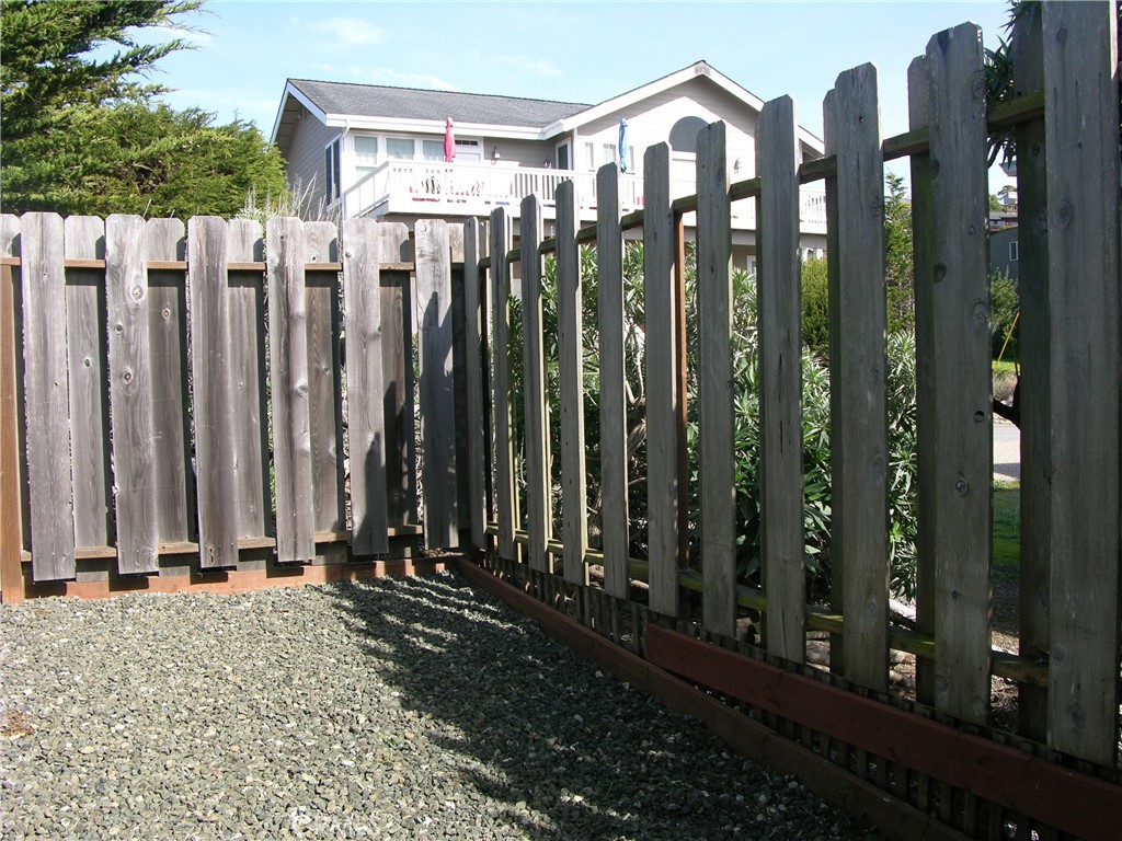 D2Cb4836 E9F7 4580 8808 4Cd727D41Ef0 398 Gaines Street, Cambria, Ca 93428 &Lt;Span Style='BackgroundColor:transparent;Padding:0Px;'&Gt; &Lt;Small&Gt; &Lt;I&Gt; &Lt;/I&Gt; &Lt;/Small&Gt;&Lt;/Span&Gt;