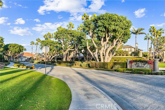 Detail Gallery Image 50 of 52 For 19398 Peachtree Ln, Huntington Beach,  CA 92648 - 2 Beds | 2/1 Baths