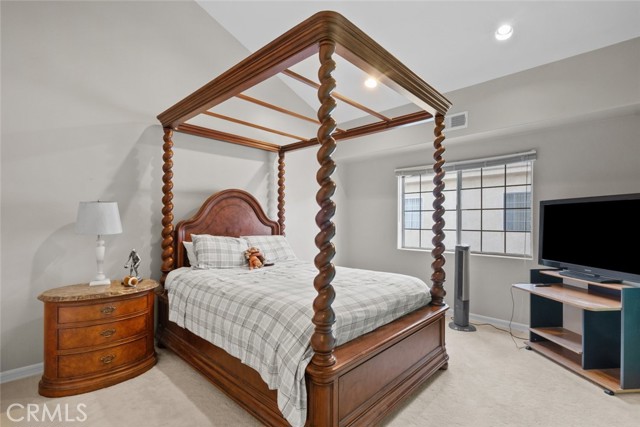 Detail Gallery Image 61 of 75 For 11993 Shoshone Ave, Granada Hills,  CA 91344 - 8 Beds | 6 Baths