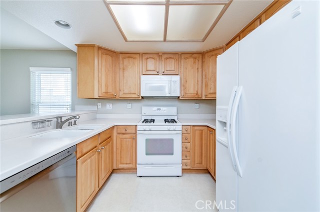 Detail Gallery Image 10 of 32 For 3245 Oakleaf Ct, Chino Hills,  CA 91709 - 3 Beds | 2/1 Baths