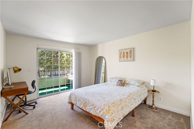 Detail Gallery Image 8 of 17 For 4647 Willis Ave #217,  Sherman Oaks,  CA 91403 - 3 Beds | 2 Baths