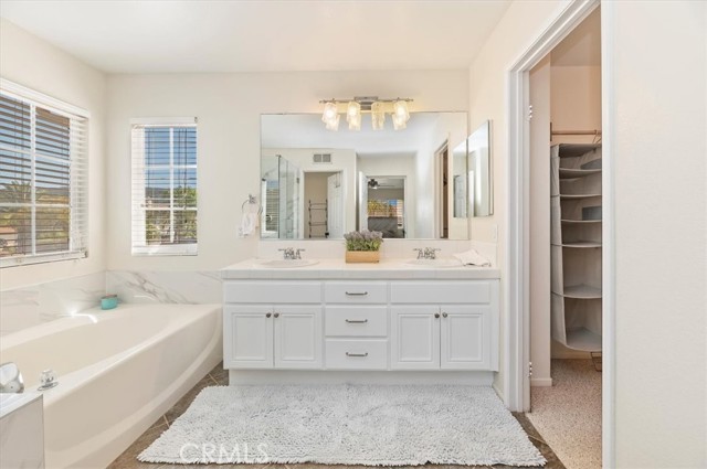 Detail Gallery Image 37 of 44 For 24320 Calle Estancia, Murrieta,  CA 92562 - 6 Beds | 3 Baths