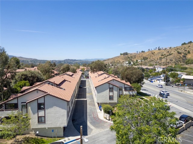 Detail Gallery Image 2 of 26 For 28031 Sarabande Ln #128,  Canyon Country,  CA 91387 - 2 Beds | 2 Baths