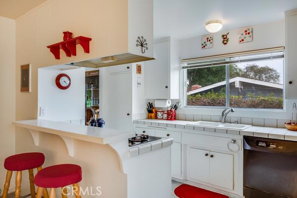 6944 Larkvale Drive, Rancho Palos Verdes, California 90275, 4 Bedrooms Bedrooms, ,2 BathroomsBathrooms,Residential,Sold,Larkvale,SB16117225