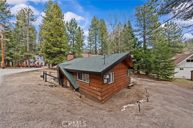 Detail Gallery Image 5 of 29 For 731 Yukon Rd, Green Valley Lake,  CA 92341 - 2 Beds | 1 Baths