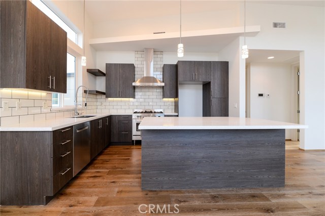 2518 Nelson Avenue, Redondo Beach, California 90278, 4 Bedrooms Bedrooms, ,3 BathroomsBathrooms,Residential,Sold,Nelson,PV17029862