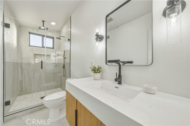 Detail Gallery Image 36 of 59 For 15335 Seine Cir, Irvine,  CA 92604 - 6 Beds | 4 Baths